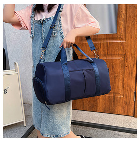 2025ผู้ชายผู้หญิงการฝึกอบรมการออกกำลังกายกระเป๋าเดินทางเสื่อโยคะกีฬายิมกระเป๋าดัฟเฟิลผลิตจากโรงงานที่มีคุณภาพสูงที่กำหนดเอง - Product Image 2