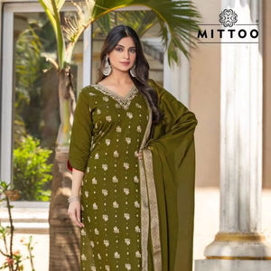 Collection de Kurtis, Bas et Dupattas en Coton Jacquard Brodé pour Femmes, Coupe Droite Longueur Genou, Disponible en Gros pour les Fêtes - Product Image 1