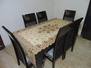 ผ้าคลุมโต๊ะอาหารปักสีทองแบบ6-Seater ผ้าปูโต๊ะทำมือสุดหรูสำหรับงานแต่งงานและงานเลี้ยงที่บ้าน - Product Image 4