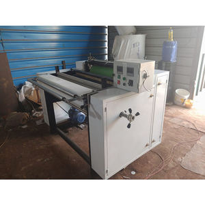 Machine de fabrication de rouleaux de papier toilette semi-automatique à faible consommation d'énergie de qualité exceptionnelle, best-seller, prix décent - Product Image 1