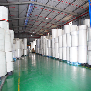 Toallitas húmedas de tela no tejida de microfibra Spunlace de alta calidad, estilo cruzado, impermeable, transpirable, directo de fábrica vietnamita - Product Image 6