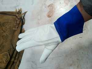 Guantes de Soldadura Tig ISONZ Leather Zone de Primera Calidad, Color Azul, 1.2 mm de Grosor, 12 Pulgadas de Largo, Antideslizantes, Resistentes al Calor, Hechos de Piel de Becerro - Product Image 2