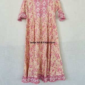 Hermoso vestido floral de algodón con estampado de bloques Vestido para ropa informal Vestido con estampado de bloques a mano - Product Image 3