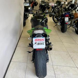 Moto électrique Kawasaki Z750R, cylindrée 400 cm³, état d'occasion - Product Image 4