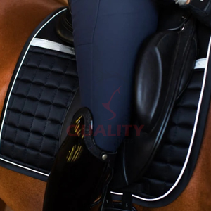 Tapis de selle anglais en coton matelassé doublure douce et respirante soutien léger confortable et durable parfait pour les chevaux - Product Image 3