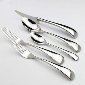 Ensemble de couverts pour mariage, poignée en or poli, miroir poli, cuillère, couteau et fourchette - Product Image 2