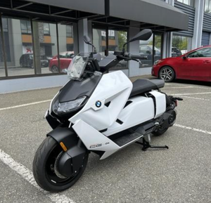¡COMPRA AHORA! Auténticas Motocicletas B-MWWs C..E 04 Lightts Blancas 2025, 31 kW (42 Hp), 120 km/h, 1000-1500cc, Origen Estadounidense, en Venta - Product Image 3