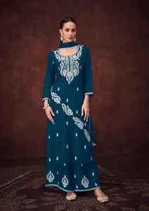 Le dernier pantalon Kurti et Dupatta de viscos lourds de créateur à feuilles persistantes avec fournisseur de travaux de broderie lourde d'Inde - Product Image 5