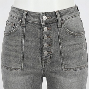 Jeans Casuales de Primera Calidad para Mujer, Pantalones Vaqueros Cómodos y Elegantes con Decoración de Botones, Servicio OEM de Invierno, Ropa de Calle - Product Image 4