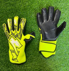 Nouveaux gants de gardien de but professionnel avec protecteur de doigt gants de gardien de but pour enfants adultes entraînement de Football lisse en Latex épais - Product Image 3