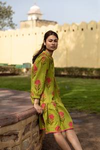 Robe Alamea Imprimée à la Main en Coton Pur Bohème Florale Casual Faite à la Main Éthique Robe d'Été - Product Image 5