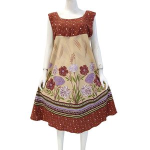 ชุดเดรสคลุมไหล่แบบลำลองสำหรับผู้หญิง ผ้าพิมพ์ลายคุณภาพสูง ใส่สบายในชีวิตประจำวัน โดย Chrysanta - Product Image 4