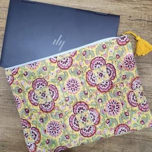 Durable Vintage moderno y estilo de negocios lujo mano-Bloque impreso algodón acolchado portátil mangas impermeable para oficina uso diario - Product Image 1