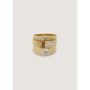 Anillo Solis con diamante redondo de 1.0 quilates y diseño acanalado - Product Image 5