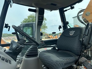 Moteur, engrenage et boîte de vitesses d'occasion pour chargeuse-pelleteuse CASE 580SN Super, pour les industries de la construction, du forage et de l'excavation à haute efficacité - Product Image 6