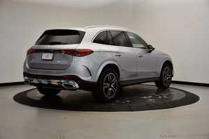 GLC 300 4MATIC 2024 USADO EN BUEN ESTADO, Volante a la Izquierda, Cuero Oscuro, EN Venta - Product Image 5