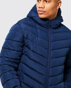 Chaqueta Inflable Negra de Alta Calidad The North Face, Abrigo Acolchado para Hombre, Diseño Urbano con Logotipo Personalizado, Impermeable y Transpirable - Product Image 3