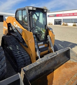 รถตักล้อยางตีนตะขาบ รุ่น TV450B ปี 2022: เครื่องจักรตีนตะขาบขนาดกะทัดรัดประสิทธิภาพสูงสุด - Product Image 1