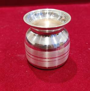 Olla de Agua de Alta Calidad Hecha a Mano Estilo Indio, Lota de Cobre de Primera Calidad con Tapa de Cuero, Utensilio de Cocina, Exhibición de Encimera, Lota Grande - Product Image 6