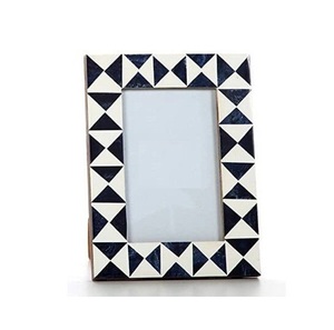 Cadre photo en bois fait main de meilleure qualité avec incrustation de nacre Décoration de maison indienne décorative et vaisselle Matériau en résine - Product Image 6
