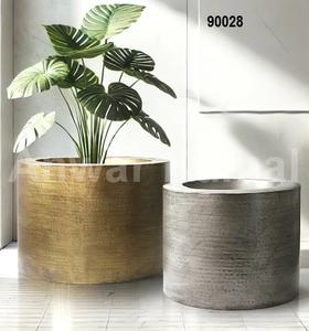 Ensemble de jardinières en métal Grandeur Floor - Product Image 1