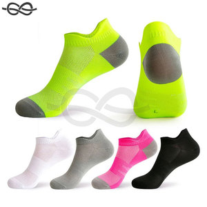 Chaussettes de course à pied pour hommes et femmes, séchage rapide, fines et respirantes, pour les activités de plein air, design à coupe basse - Product Image 5