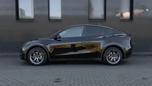MODEL Y Long Range 2022 d'occasion, faible kilométrage, automatique, toit ouvrant panoramique, feux LED, feux diurnes LED, 6 places, prêt à rouler - Product Image 4