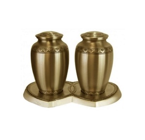 Conception personnalisée d'urnes de compagnon urne de compagnon de crémation en laiton doré urne de compagnon sculptée à la main souvenir urne de cendres pour adultes - Product Image 5