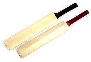 Nueva edición Bats A-Grade English Willow Personalizado Peso ligero Pelota dura Cricket Bats Precio razonable Logotipo y diseño personalizados - Product Image 4