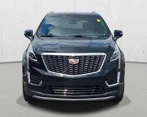 XT5 Premium Luxury 2024, Tracción en las Cuatro Ruedas, Caja de Cambios Automática, Techo Panorámico Izquierdo, Cámara Trasera, Motor Inteligente de 4L, Techo de Aleación de Aluminio - Product Image 1