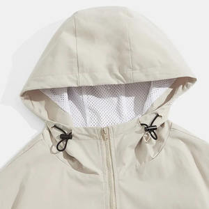 แจ็กเก็ตผ้าใบโพลีเอสเตอร์แบบสวมหัวมีฮู้ดแบบมีเชือกผูกสำหรับผู้ชายกลางแจ้งสีพื้นแบบลำลองฤดูใบไม้ผลิ - Product Image 2