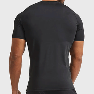 เสื้อยืดออกกำลังกายผ้าฝ้าย 100% ระบายอากาศได้ดี เป็นมิตรกับสิ่งแวดล้อม สำหรับผู้ชาย แฟชั่นลายเรียบ สไตล์สตรีท รับผลิตตามแบบ - Product Image 5