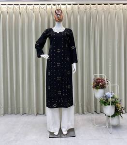 CONJUNTO TENDENCIA KURTA PLAZZO CON BORDADO E HILO LAMINAL TRABAJO - Product Image 6