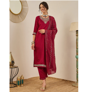 Conjunto de Kurta y Pantalón de Rayón Viscosa Bordado para Mujer de la Mejor Calidad con Dupatta de Seda Chanderi, Suministro Mundial Disponible - Product Image 1