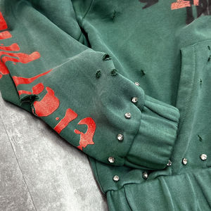 Sudadera con Capucha Personalizada de Corte Regular Estilo Vintage con Pedrería, Impresión DTG, Pintura en Aerosol, Lavada, 100% Algodón, para Hombre, Invierno - Product Image 5