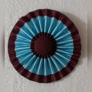 ดอกกุหลาบสีดำสำหรับงานไว้อาลัยของสมาคมเมสัน ทำจากริบบิ้นผ้ากรอสเกรนหรือผ้ามัวร์ - Product Image 2