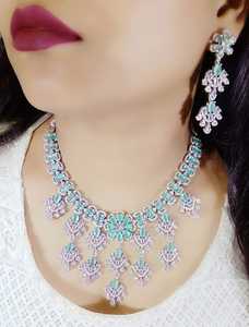 Collier de mariée ensemble avec boucles d'oreilles femmes indiennes bijoux pierres et perles de haute qualité pour mariage et tenue de fête - Product Image 4