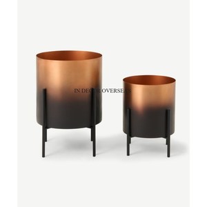 Petits Pots de fleurs et jardinière de forme ronde en métal de qualité supérieure plaqués or de haute qualité à texture martelée pour le jardin et la décoration intérieure - Product Image 5