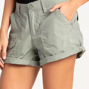 Nuevo estilo de pantalones cortos de carga de las mujeres con bolsillos profundos y tela duradera para el uso al aire libre pantalones cortos de las mujeres - Product Image 3