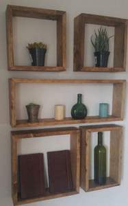 Design élégant fait à la main en bois massif naturel tenture murale étagère pour mur et décoration intérieure - Product Image 2