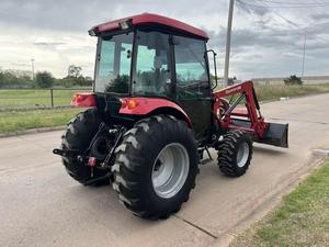 รถแทรกเตอร์การเกษตรขายดี Mahindra 255 DI Power Plus ขับเคลื่อน 4 ล้อ 40 แรงม้า ประสิทธิภาพสูงเพื่อการเกษตรที่ราบรื่น - Product Image 3