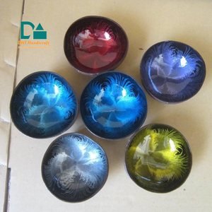 Bol en noix de coco laqué peint à la main, fabriqué au Vietnam, vaisselle écologique pour importateur - Product Image 1