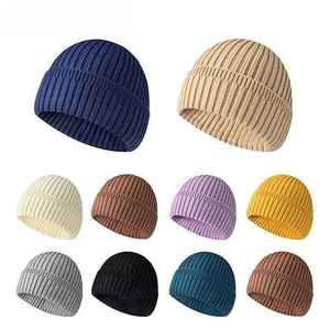 Bonnet de ski d'hiver unisexe de haute qualité en acrylique brodé de têtes de mort, personnalisé, vente en gros, ensemble tricoté et tissé avec étiquette, teint uni - Product Image 6