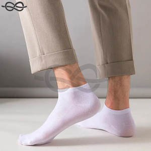 Calcetines tobilleros suaves y ligeros para mujer, calcetines náuticos de corte bajo, calcetines cómodos de Color sólido, calcetines Unisex, ropa informal deportiva de verano - Product Image 5