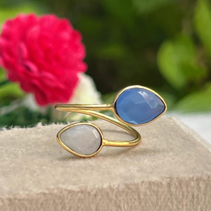แหวนพลอยโมราสีน้ำเงินรูปลูกแพร์สีรุ้งสองชั้นทำด้วยมือแหวนทองพลอยฝาปิดแบบปรับได้ขายส่ง - Product Image 3
