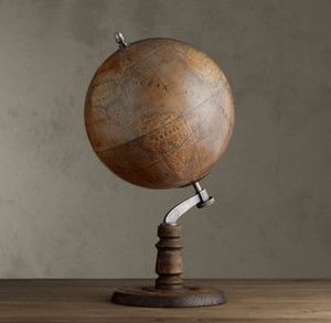 Quả cầu gỗ chạm khắc nhỏ gọn cho không gian nhỏ với sự hiện diện có ý nghĩa và sự khéo léo bền vững - Product Image 4