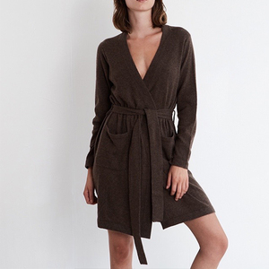 Peignoirs en soie 100% thermiques à séchage rapide à bas prix, longueur longue avec fermeture à cordon respirante, nouveau style pour la saison printemps 2026 - Product Image 5