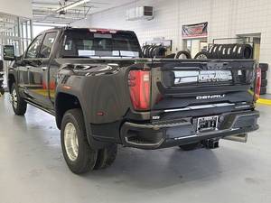 (W&T) PROMOCIÓN Venta de Camioneta Usada G.M.C SIERRA 3500HD DENALI ULTIMATE 4DR CREW CAB WD (TURBODIÉSEL) 2025 - Product Image 6