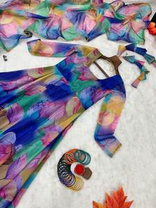 SIE que presenta el estilo moderno Fancy Floral Printed Huge Flair Pattern elegancia contemporánea estilos largos de Ajuste Recto Fancy Kurti - Product Image 6