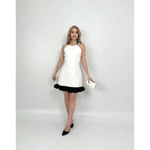 Vestido de satén con diseño sin mangas, cintura natural, pedrería y dobladillo con volantes - 4008 - Product Image 6